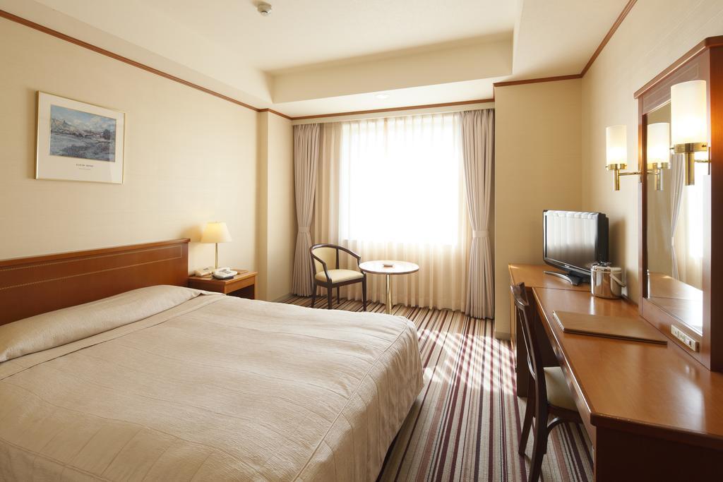 Hotel Crown Palais Kokura Kitakyushu Exterior foto